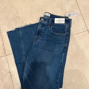 Abercrombie & Fitch Mid Rise 90s Straight Leg Jeans